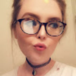 Meet your Posher, Michaela